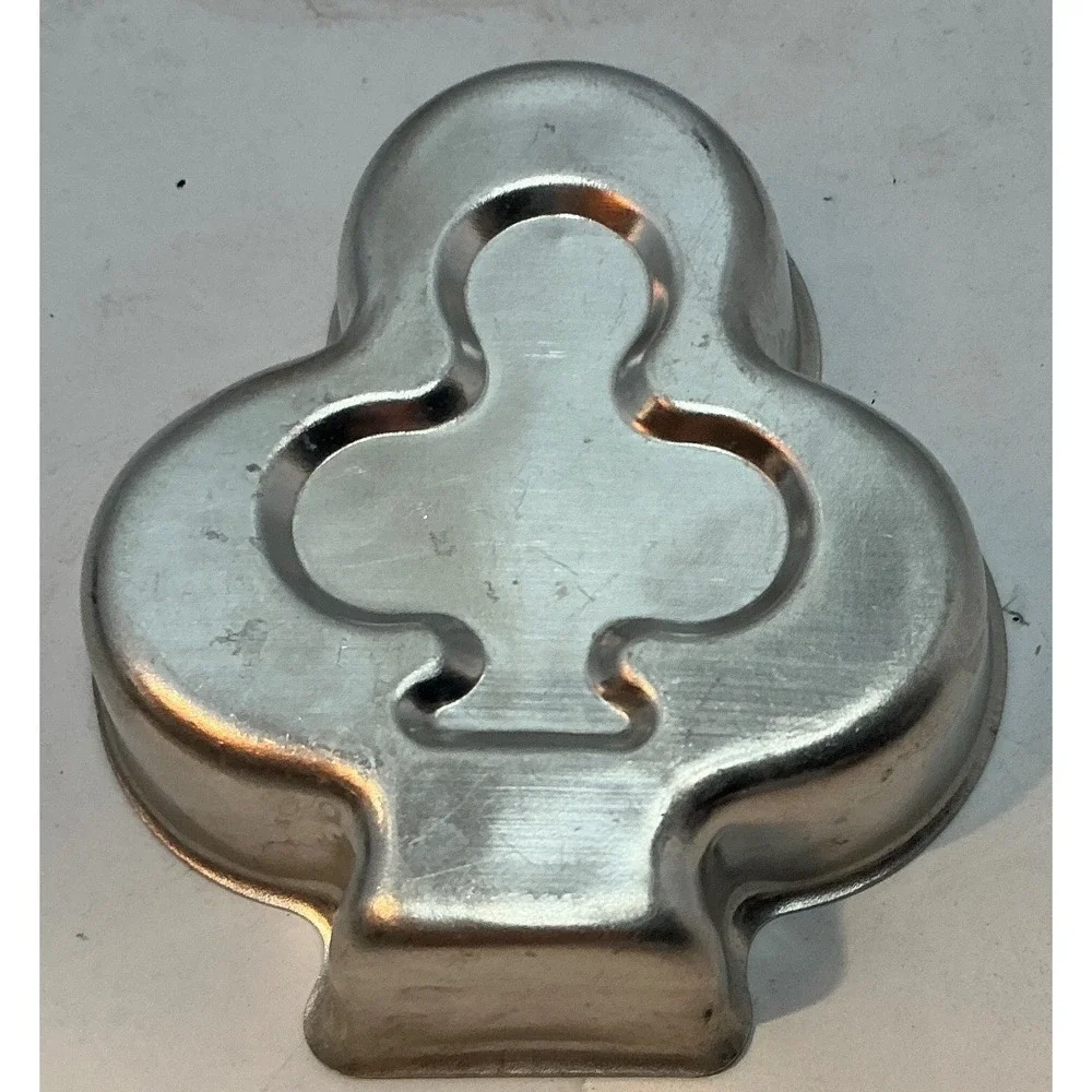Vintage‎ Playing Card Suit Molds Aluminum Club Silver Kitchenware